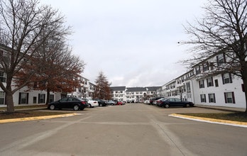 Holly Park in Kent, OH - Foto de edificio - Building Photo