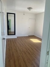 454 S Sydney Dr in Los Angeles, CA - Building Photo - Building Photo