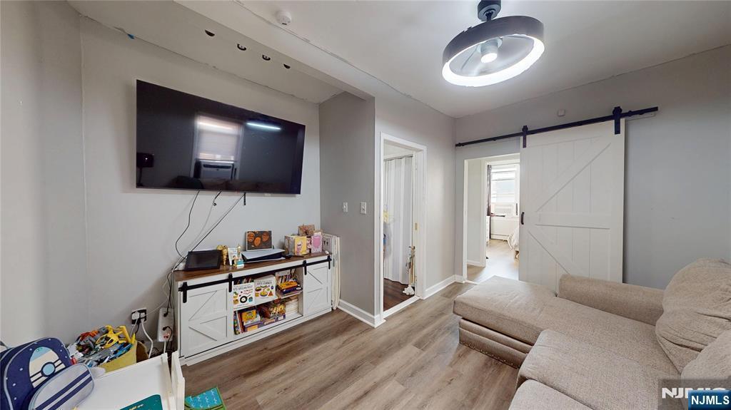 277 2nd Ave W in Newark, NJ - Building Photo
