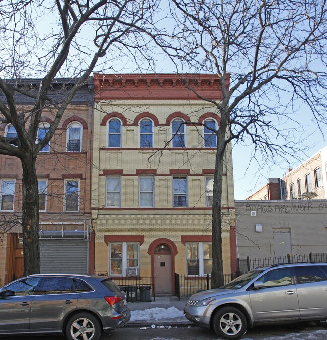 156 Irving Ave in Brooklyn, NY - Building Photo - Building Photo