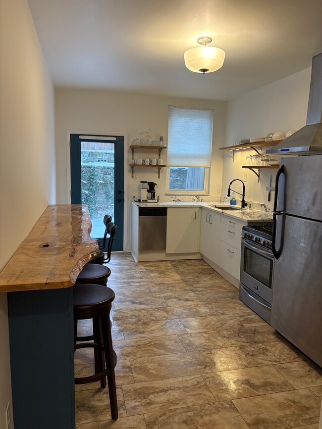 4 Rickenbach St in Pittsburgh, PA - Building Photo - Building Photo