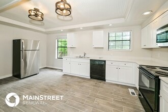 8612 Royal Oaks Dr in Knoxville, TN - Building Photo - Building Photo