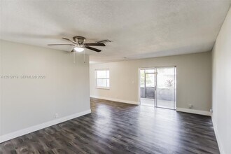 7801 SW 6th Ct in North Lauderdale, FL - Building Photo - Building Photo