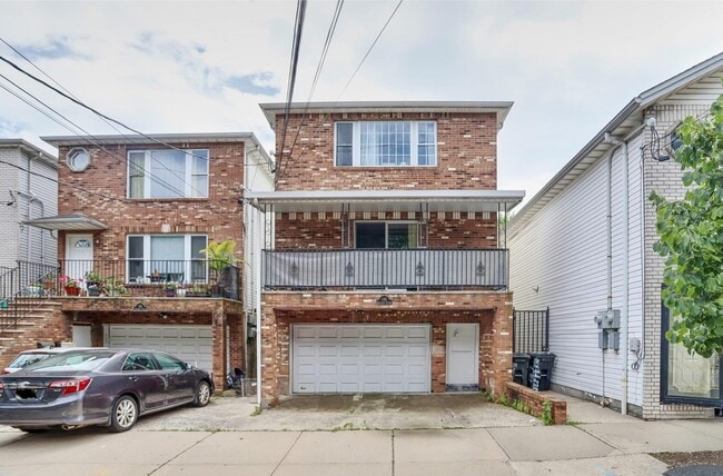 property at 135 Jefferson Ave