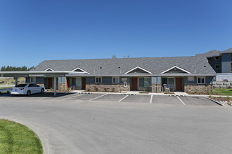 Riverstone Silver Apartments in Coeur d'Alene, ID - Building Photo - Building Photo