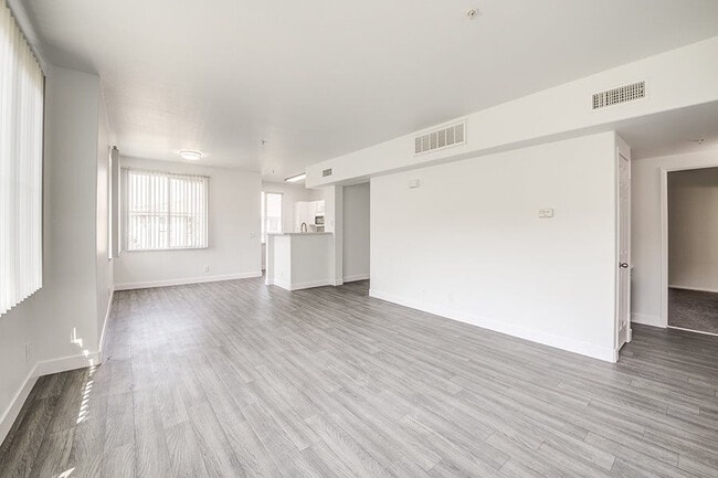 Hidden Valley in Simi Valley, CA - Building Photo - Building Photo