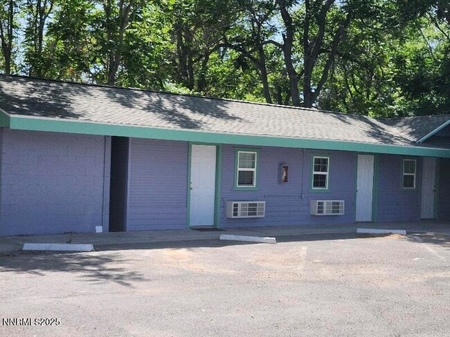 1145 Cornell Ave in Lovelock, NV - Building Photo - Building Photo