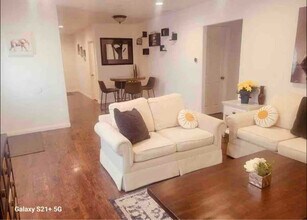 15 Aravaca Dr in Paramount, CA - Building Photo - Building Photo