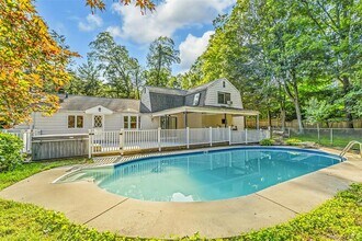 8 West Ln in South Salem, NY - Building Photo - Building Photo