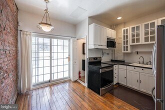 835 N Newkirk St in Philadelphia, PA - Building Photo - Building Photo