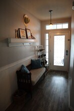2043 Nevada St in San Marcos, TX - Foto de edificio - Building Photo