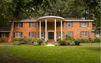 Hayes Barton Square in Raleigh, NC - Building Photo - Building Photo