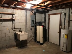 906 Skyside Dr in Clinton, OH - Building Photo - Building Photo