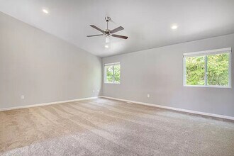 1004 English Primrose Ave in Vicksburg, MI - Building Photo - Building Photo
