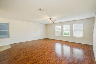 3614 Clipper Winds Way in Houston, TX - Building Photo - Building Photo