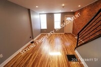 2047 Gerritt St photo'
