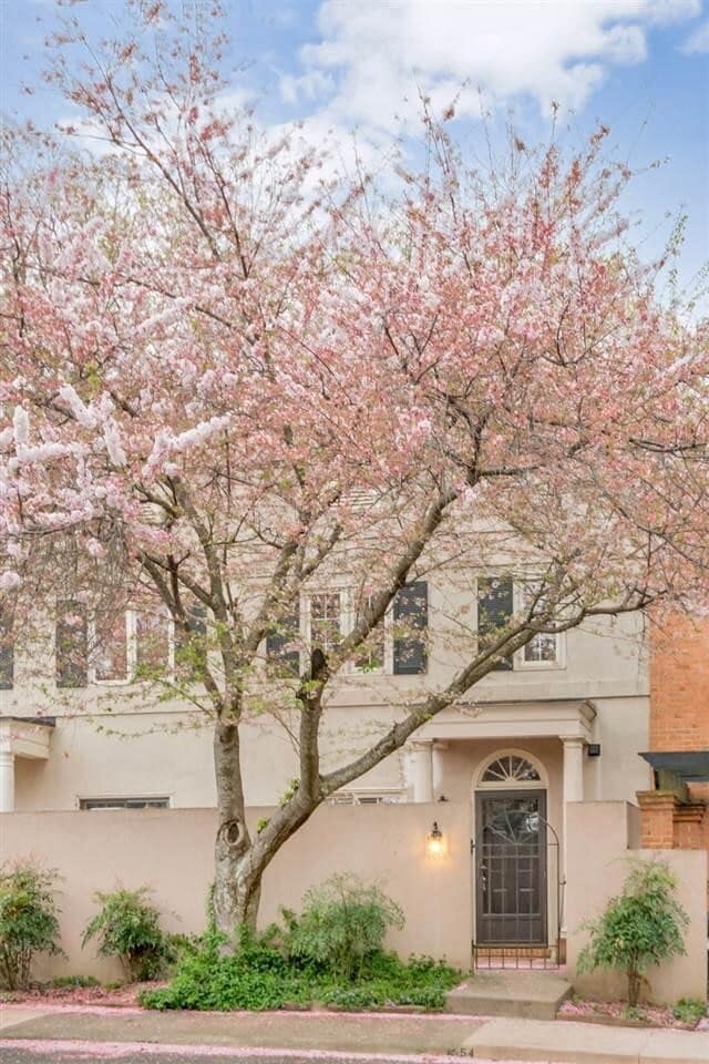 1554 Garden Ct in Charlottesville, VA - Building Photo - Building Photo