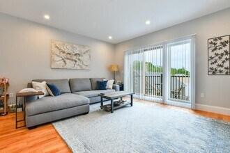 5 McBride St in Boston, MA - Building Photo - Building Photo