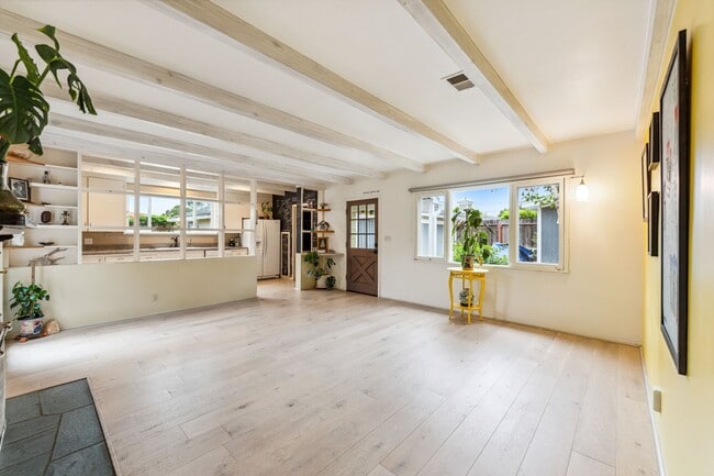 1161 High Rd in Montecito, CA - Building Photo - Building Photo