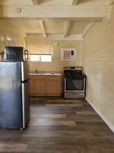 3801 E Andy Devine Ave in Kingman, AZ - Building Photo - Building Photo