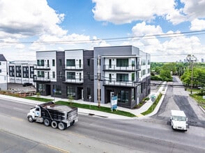 City Bluffs in Nashville, TN - Foto de edificio - Building Photo