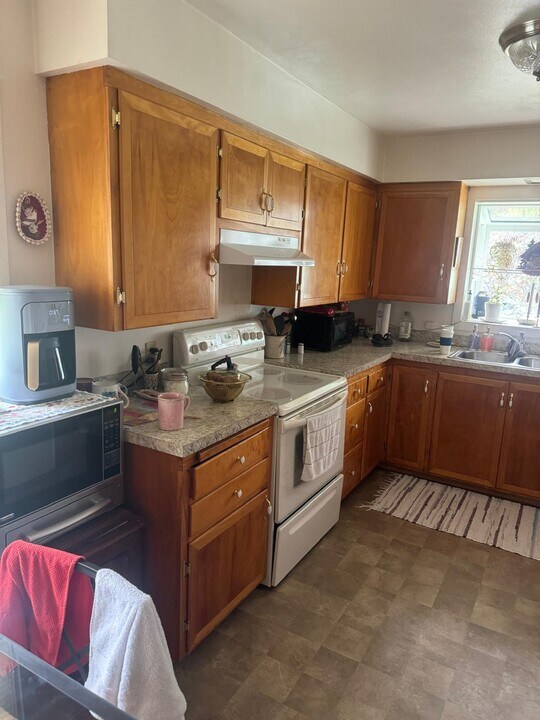 2290 Douglas Rd in Ferndale, WA - Building Photo