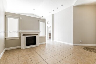 1695 NE 37th Pl in Homestead, FL - Building Photo - Building Photo