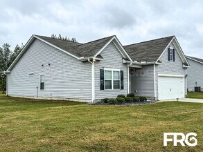 202 Kenison Way in Pikeville, NC - Building Photo - Building Photo