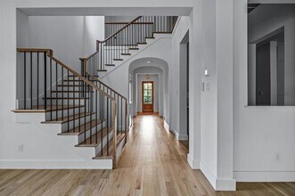 9232 San Fernando Way in Dallas, TX - Building Photo - Building Photo