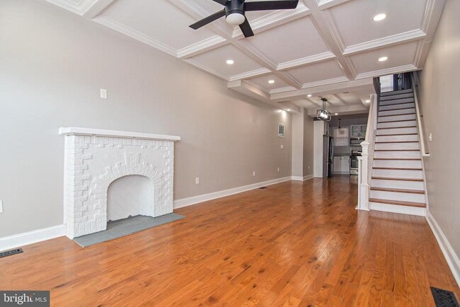 property at 2644 E Hoffman St
