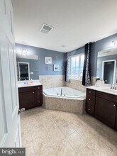 5914 Krantz Dr in Frederick, MD - Building Photo - Building Photo