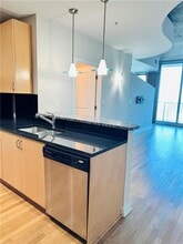 400 W Peachtree St NW in Atlanta, GA - Building Photo - Building Photo