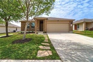 193 Wolfberry Path in Buda, TX - Building Photo