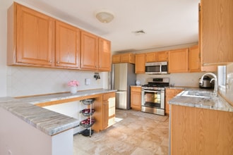 53 Arrowwood Dr in Shrewsbury, MA - Building Photo - Building Photo