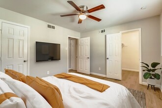 Reiger Park Apartments in Dallas, TX - Building Photo - Building Photo