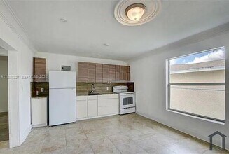 1030 18th St in West Palm Beach, FL - Building Photo - Building Photo