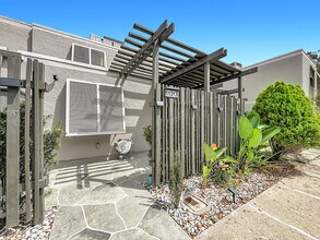 11313 NW 15th St in Pembroke Pines, FL - Building Photo - Building Photo