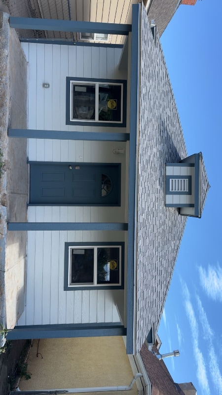 property at 1428 Cedar St