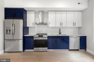 1343 Fitzwater St in Philadelphia, PA - Building Photo - Building Photo