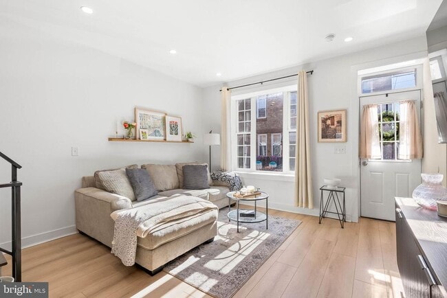 1743 McClellan St in Philadelphia, PA - Building Photo - Building Photo