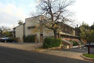 911 Blanco St in Austin, TX - Foto de edificio - Building Photo