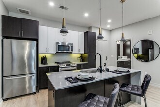 3700 McKinney Ave in Dallas, TX - Building Photo - Building Photo