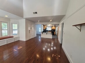 437 Enslen Park Ct in Modesto, CA - Building Photo - Building Photo