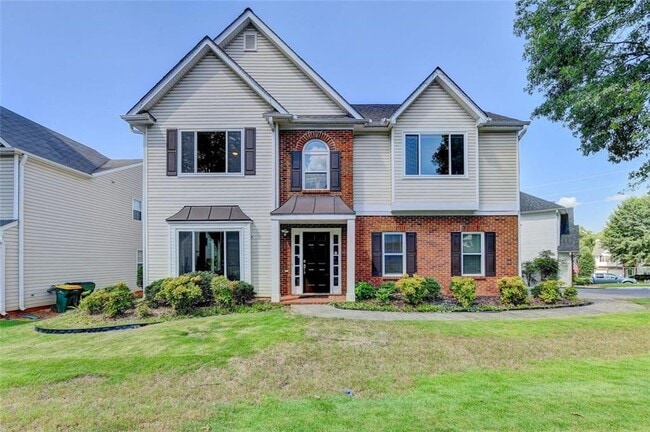 property at 702 Ashley Glen Ln