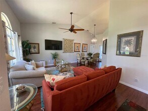 4529 Breakwater Blvd in Spring Hill, FL - Building Photo - Building Photo
