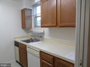 1433 A St NE in Washington, DC - Building Photo - Building Photo