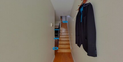 67 Symphony Rd, Unit 31 in Boston, MA - Foto de edificio - Building Photo