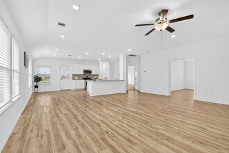 5402 Still Creek Ranch Dr in Richmond, TX - Building Photo - Building Photo