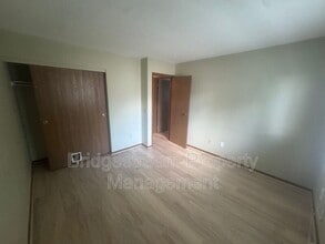 5251 Belle Isle Dr in Dayton, OH - Building Photo - Building Photo