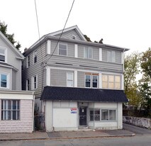 344 Dyer Ave in Providence, RI - Building Photo